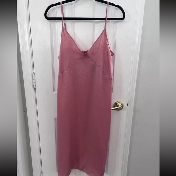 Urban Renewal silky dress rose size medium midi - Picture 1 of 7